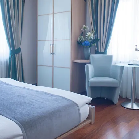 Hotel Krone Unterstrass 4*