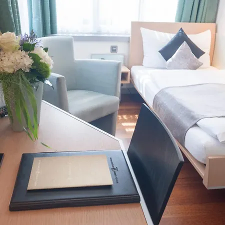 Krone Unterstrass Hotel