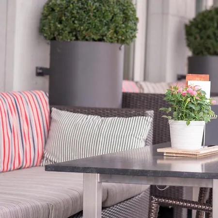 Krone Unterstrass 4*