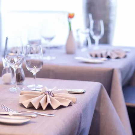 Hotel Krone Unterstrass 4*