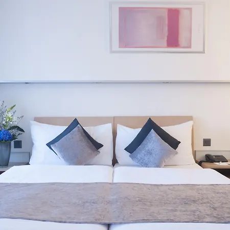 Otel Krone Unterstrass 4*