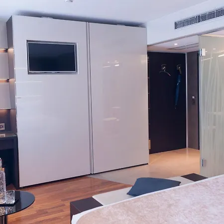 Krone Unterstrass Otel Zürih