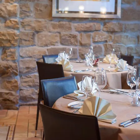 Krone Unterstrass 4*