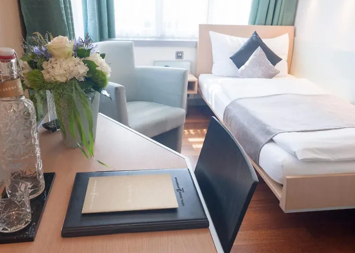 Krone Unterstrass Hotel