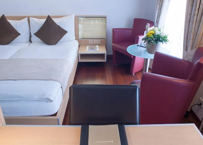 Hotel Krone Unterstrass 4*