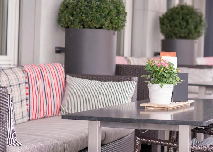 Krone Unterstrass 4*