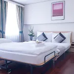 克朗尤特斯特拉斯酒店