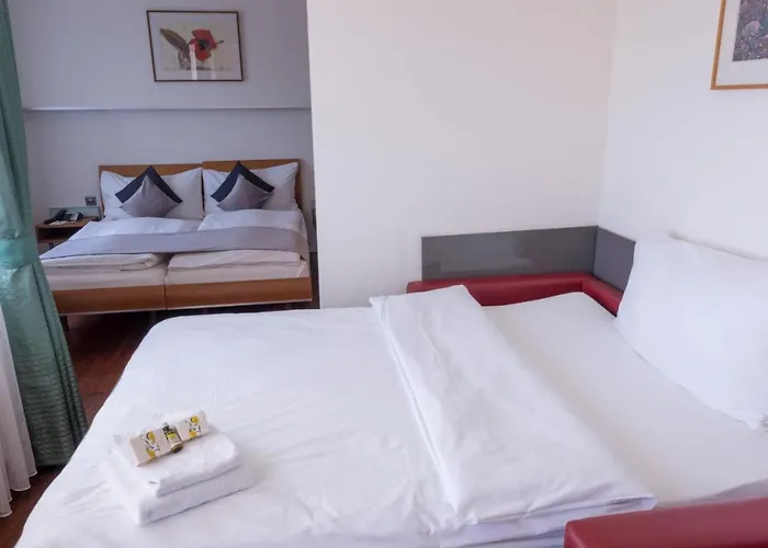 كرونه انترشتراس