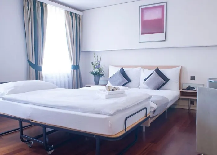 كرونه انترشتراس