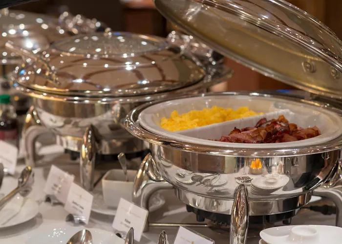 كرونه انترشتراس 4*